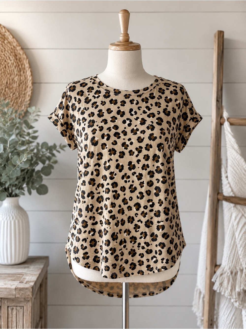 Cabana by Crown & Ivy Leopard Print High Low Top Women’s Small Neutral Animal Pr